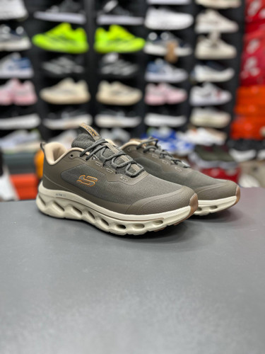 کتونی اسکیچرز اولترا گو مسترکوالیتی /سایز ۴۰ الی ۴5 /Skechers Ultra Go /ساخت ویتنام /ضمانت کالا /فروش تک و عمده